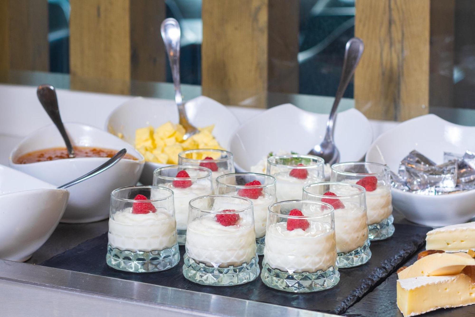 Ibis Casablanca Sidi Maarouf Hotel Eksteriør billede