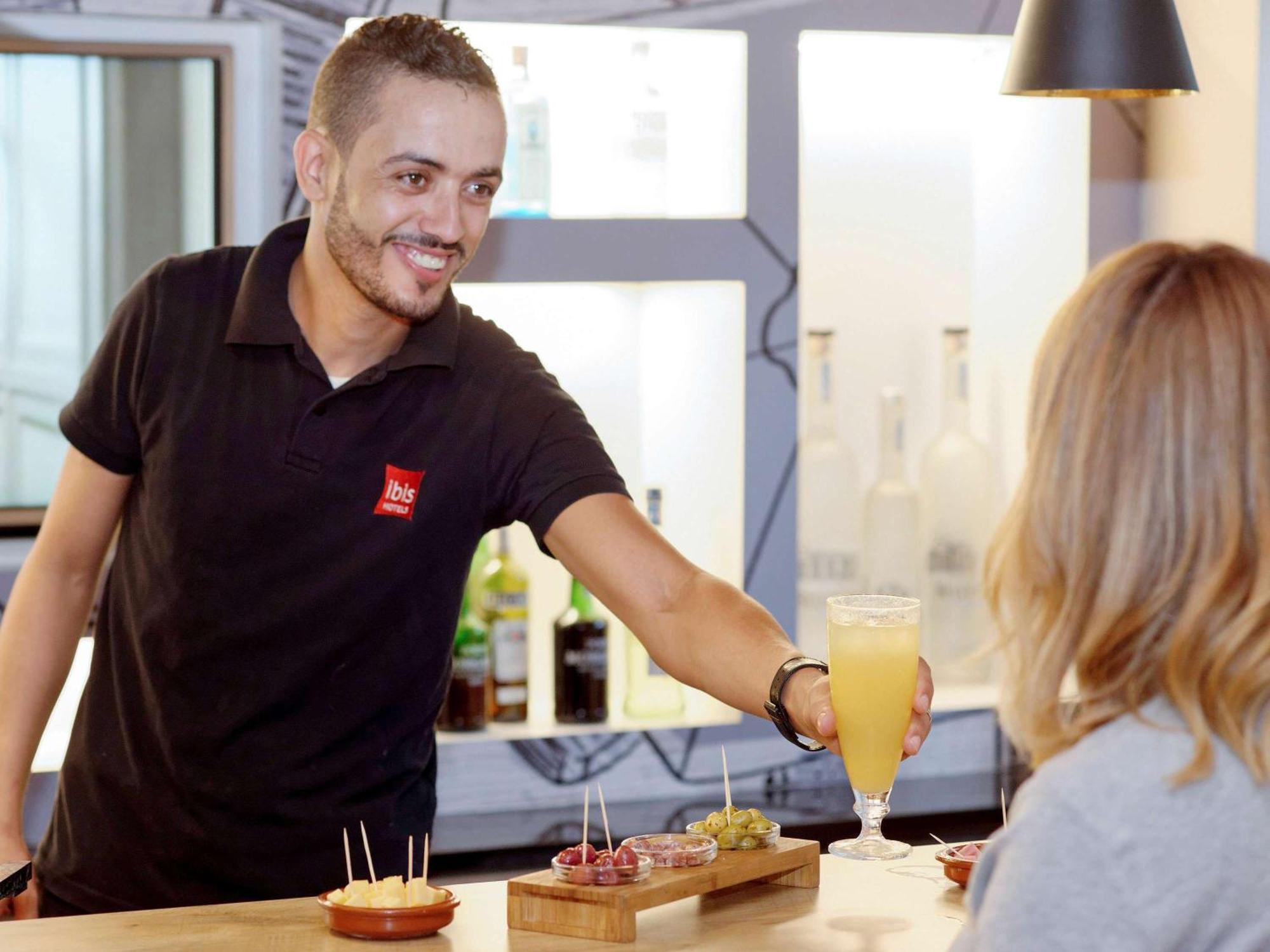 Ibis Casablanca Sidi Maarouf Hotel Eksteriør billede